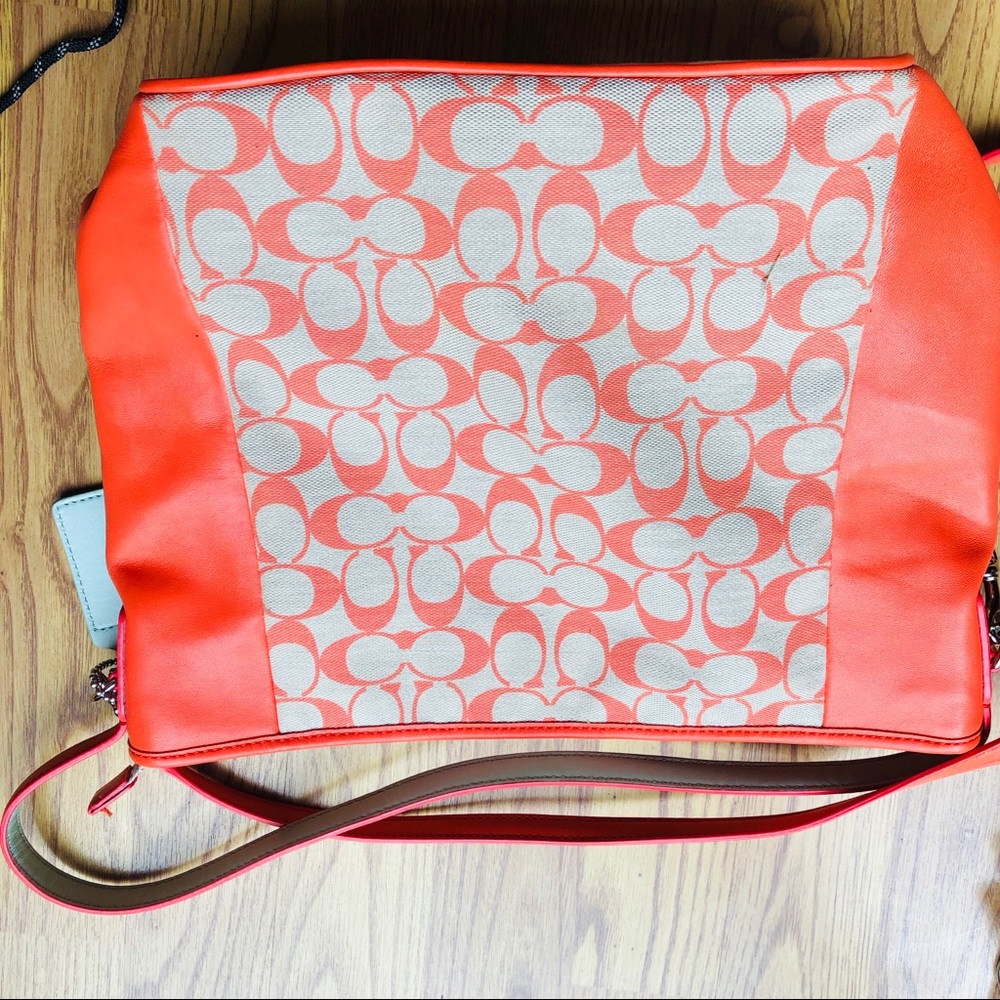 Coach zip top medium tote